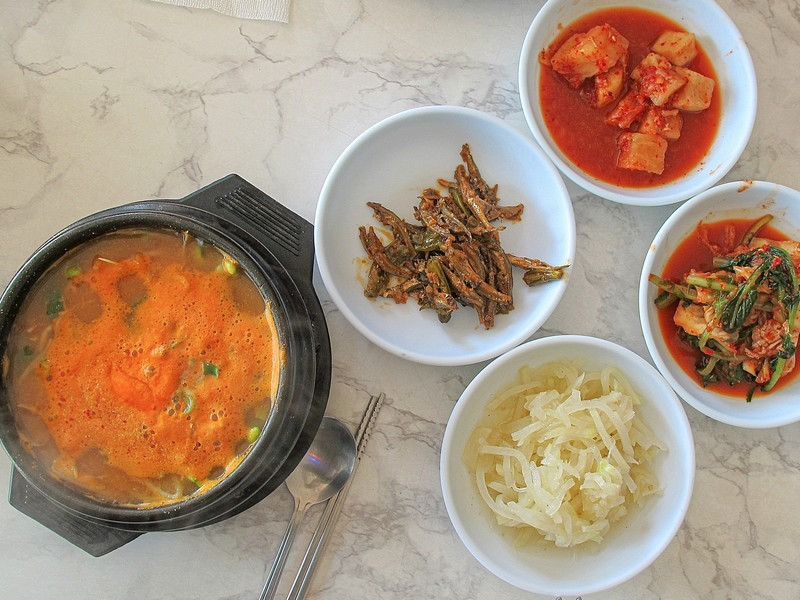 Canh giá đỗ, kongnamul-guk (콩나물국), súp Hàn Quốc