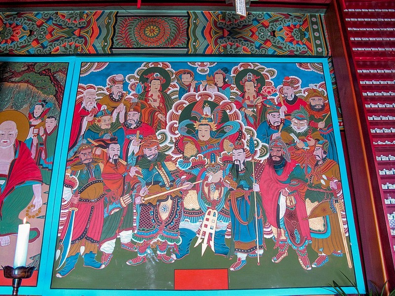 Cảnh quan tuyệt đẹp nhìn từ núi Sanbangsan, đảo Jeju, Hàn Quốc