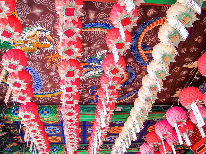 Chính điện chùa Mandeoksa