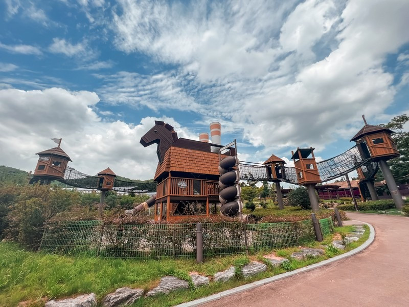 Cung điện Hoàng gia Gaya tại Gaya Theme Park