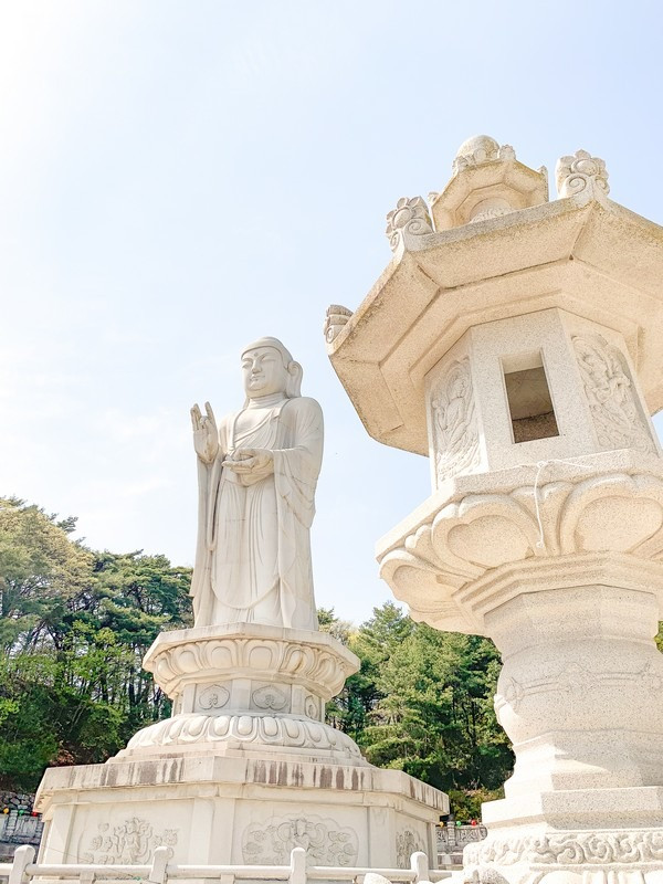 Kiến trúc chùa Donghwasa