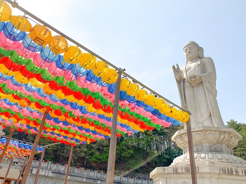 Lầu Phụng Hoàng tại chùa Donghwasa