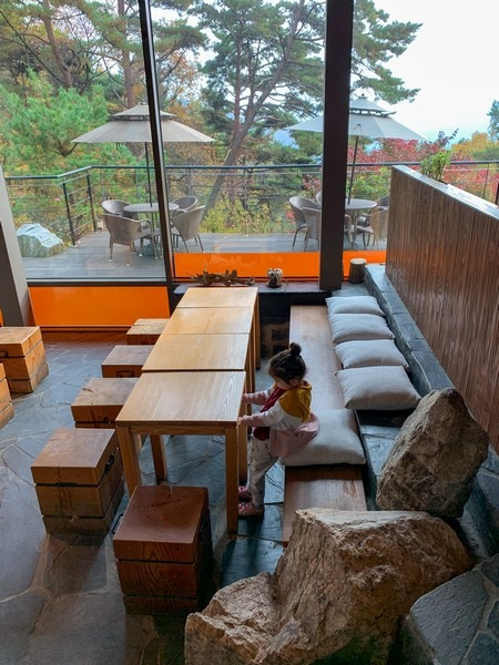 Nội thất quán cà phê Resom Forest