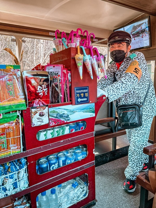 Tàu hơi nước tại Làng tàu Seomjingang